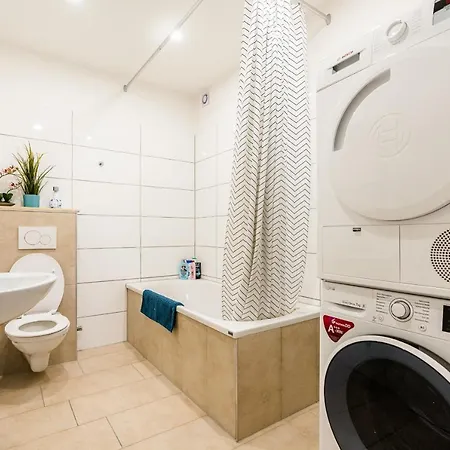 Comodo Apartments - Free Parking *