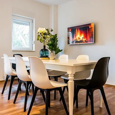 דירה Comodo Apartments - Free Parking *